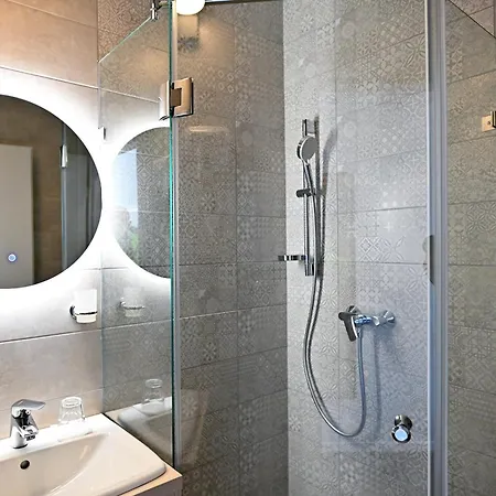 Otel Merlot 3*